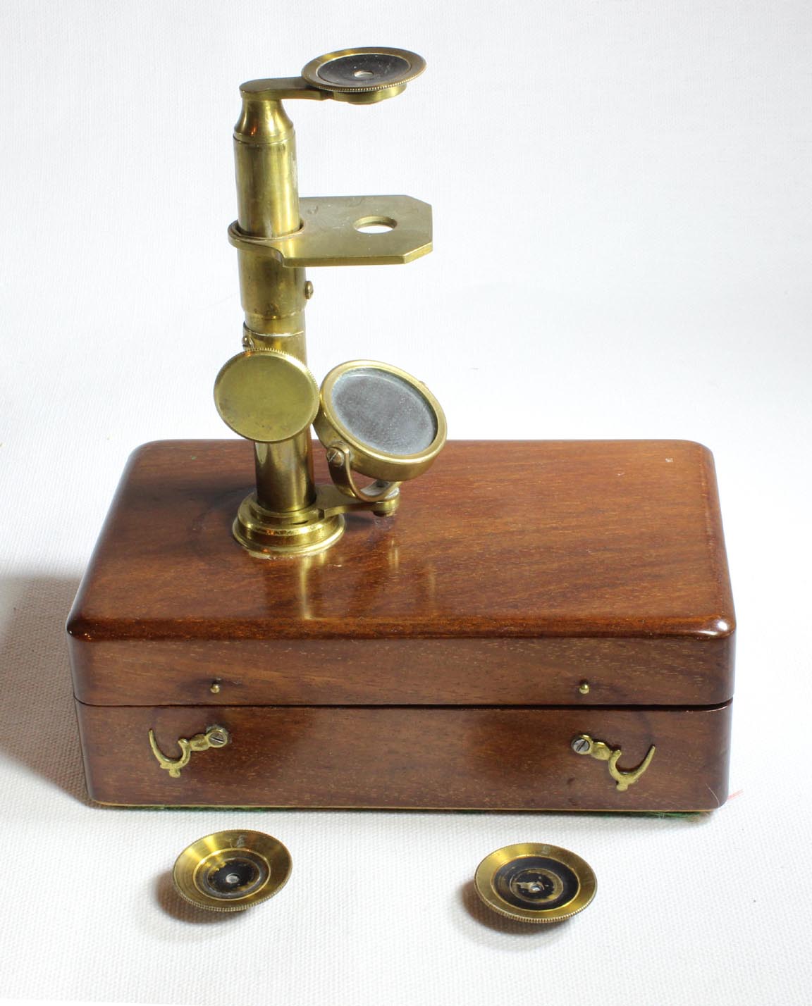 French simple microscope