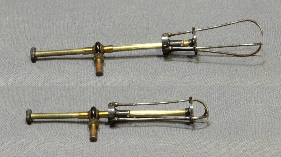 3 prong stage forceps