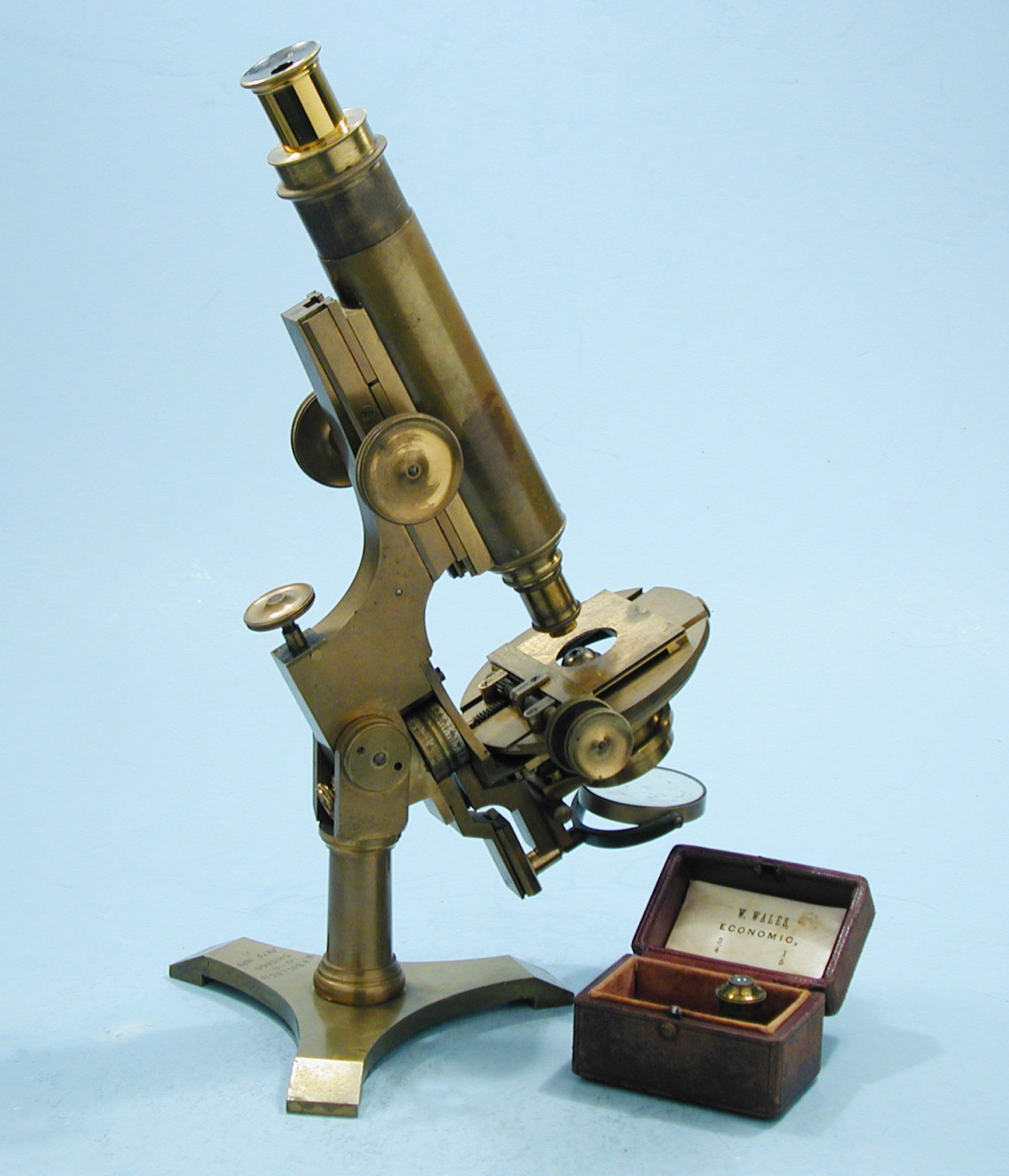 Bulloch New Biological Microscope number 121