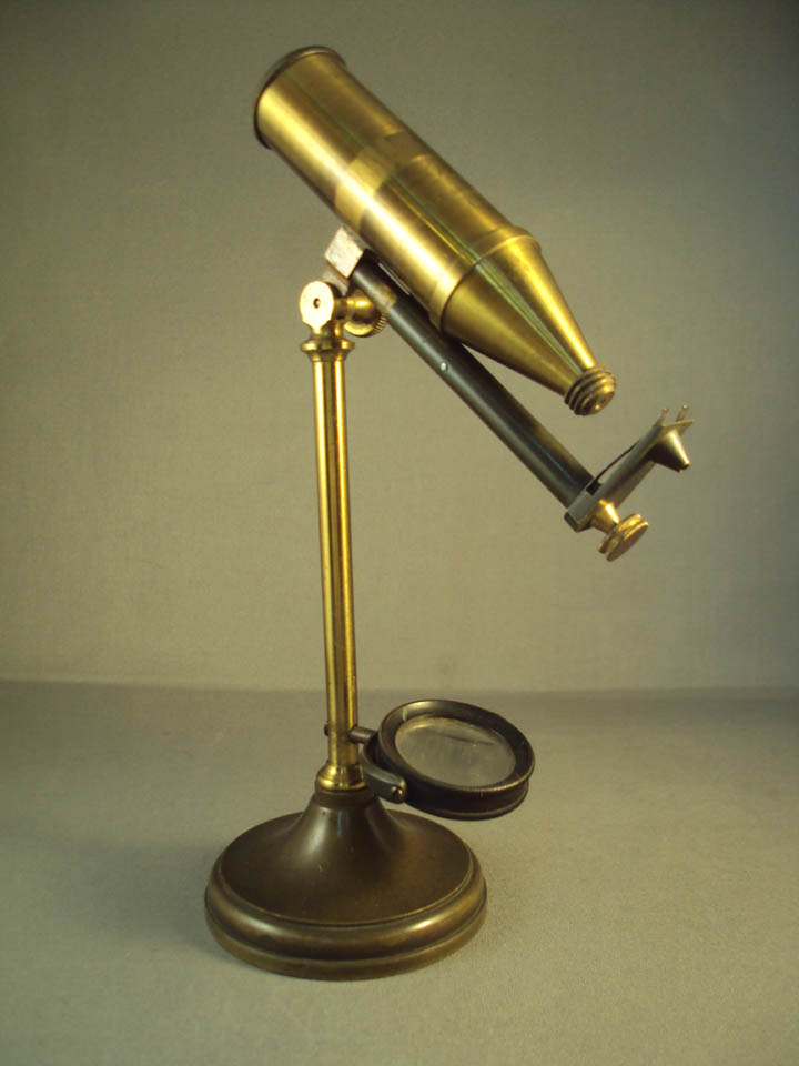 Soleil Pocket Microscope on stand
