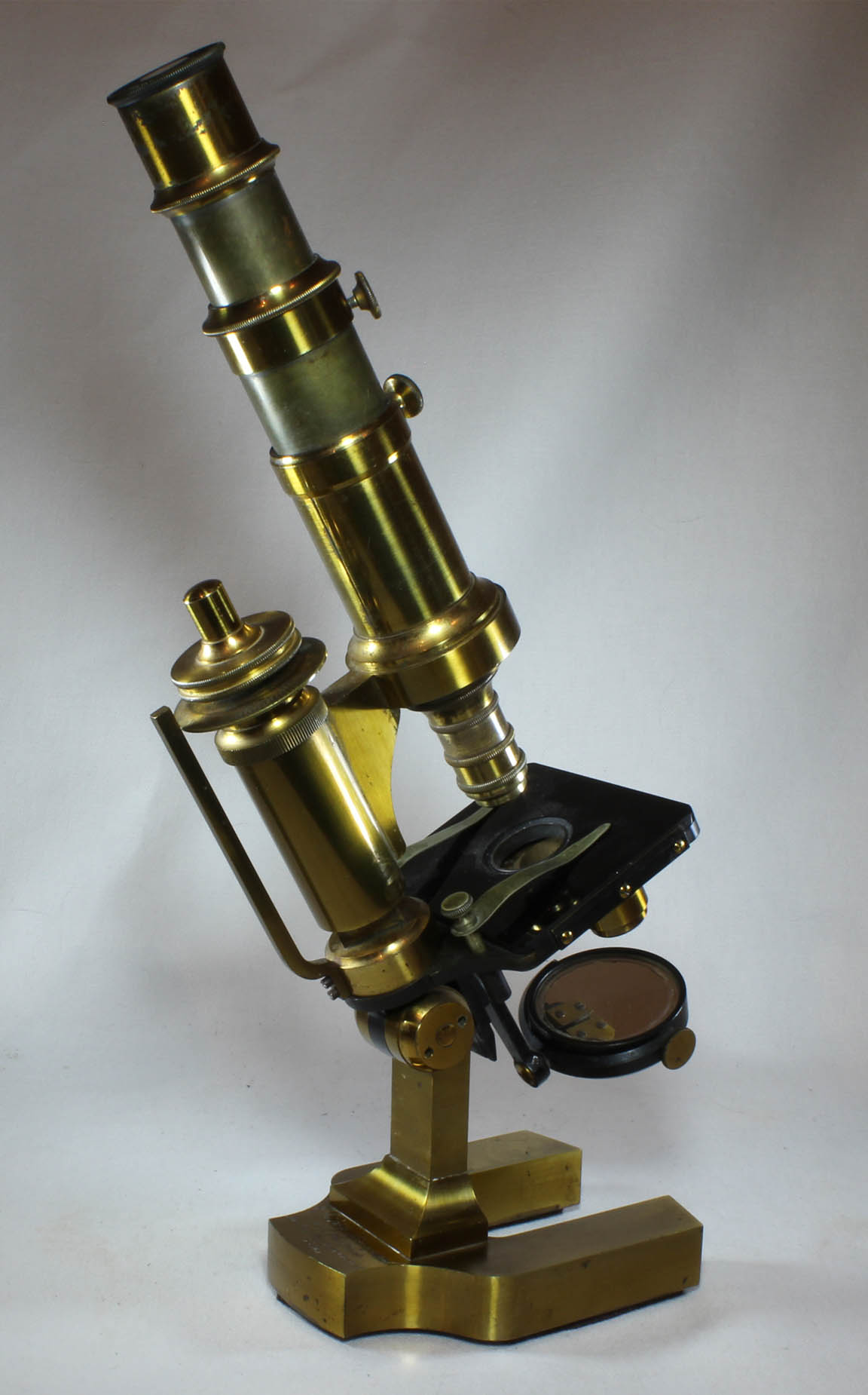 Verick Large microscope