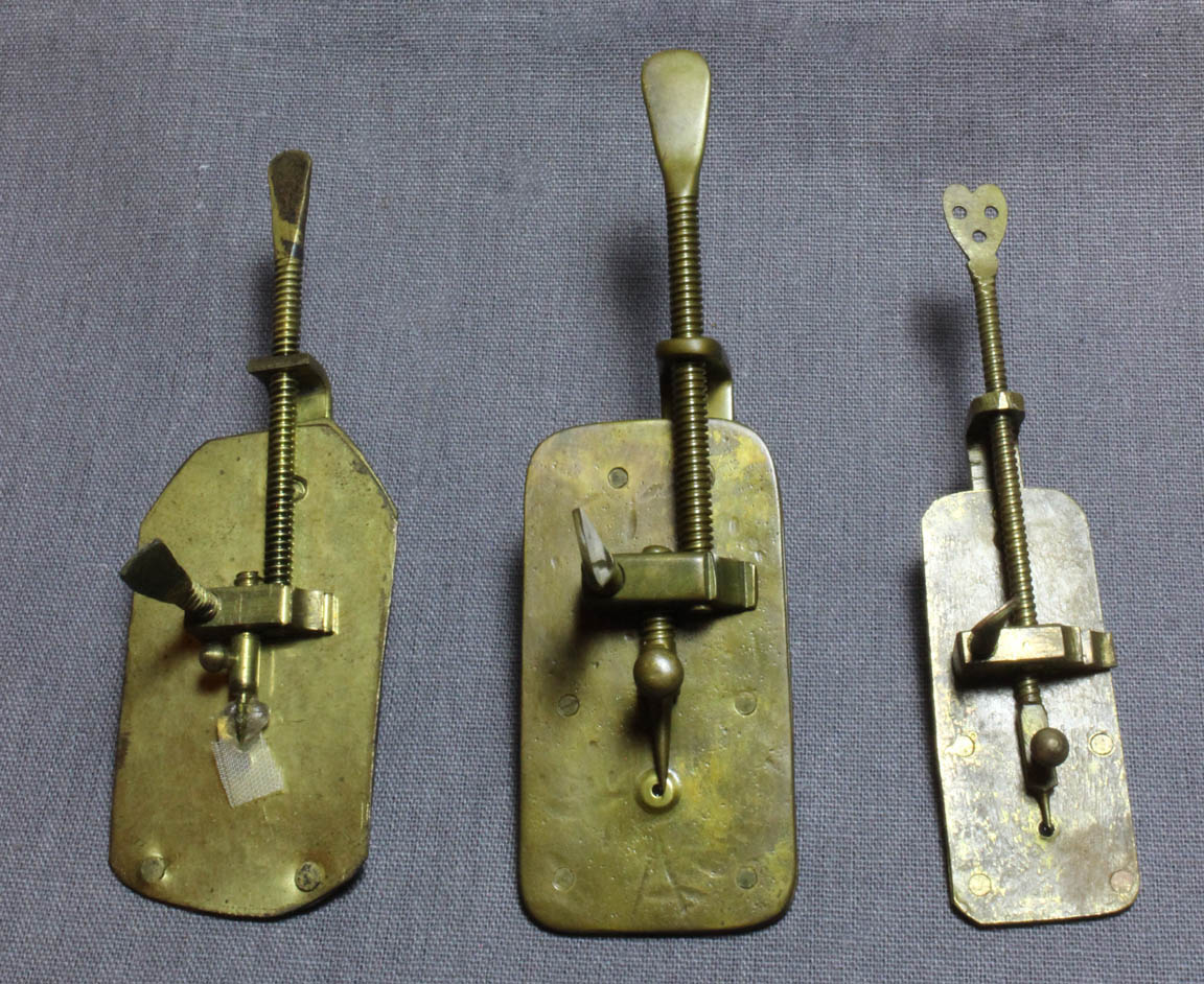 replicas of van Leeuwenhoek microscopes