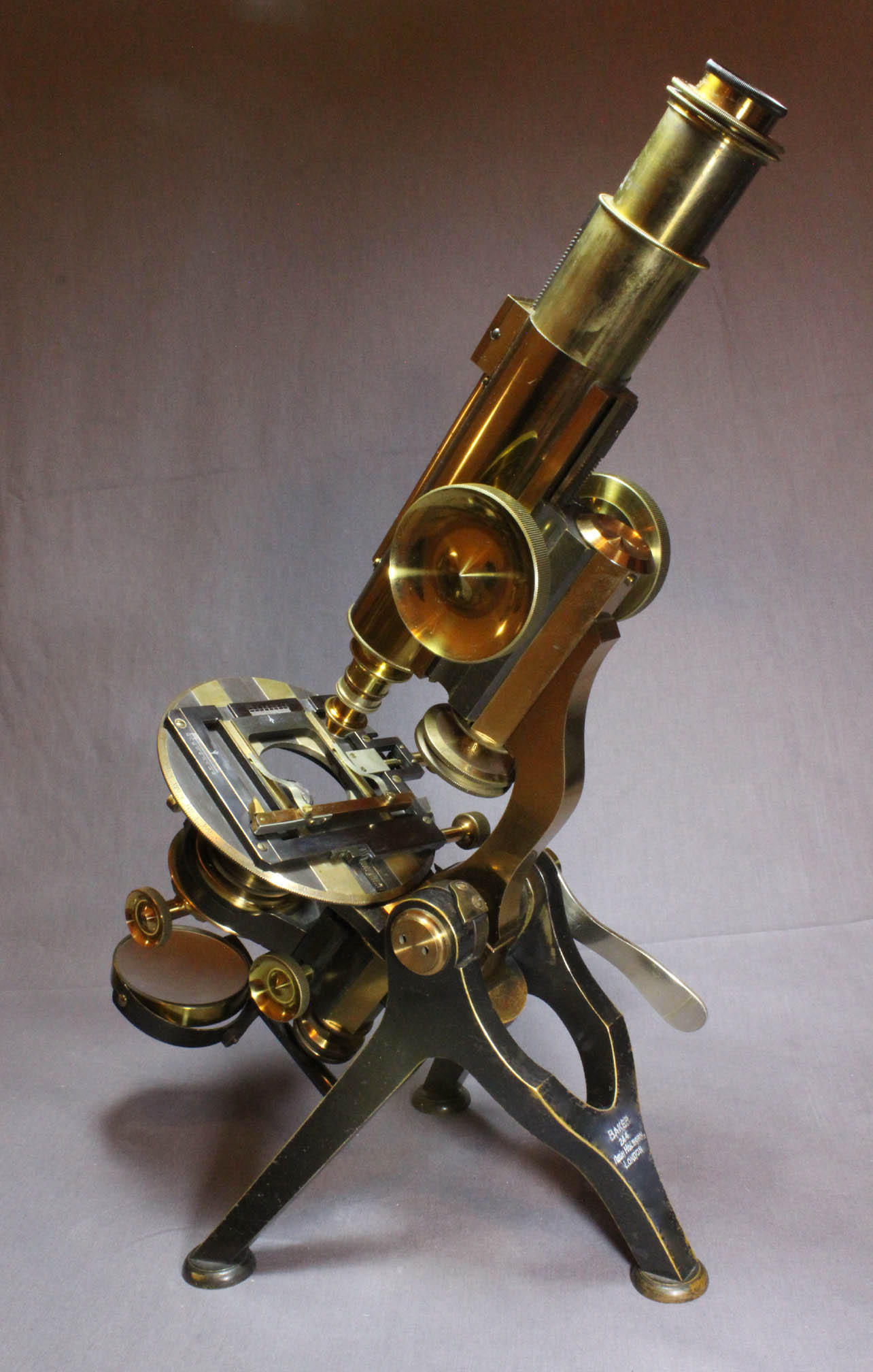 Nelson-Curties Microscope right rear angled