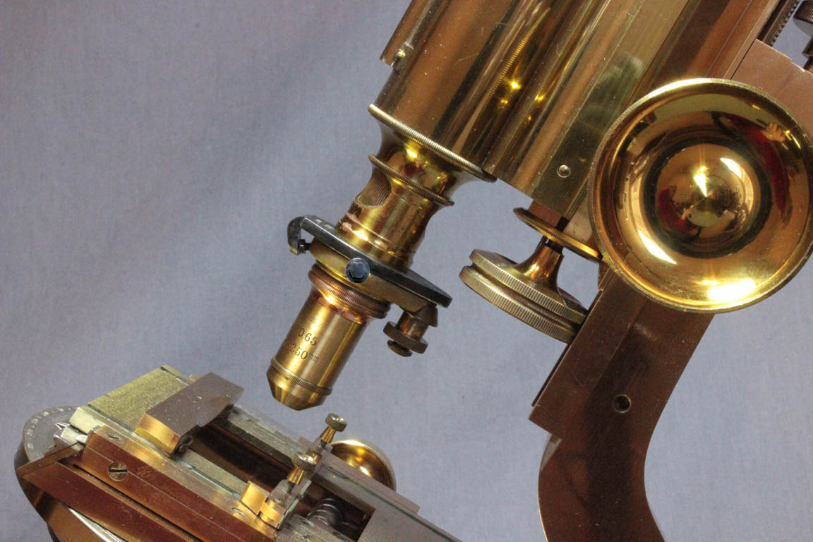 Beck objective Centering device for Microscope