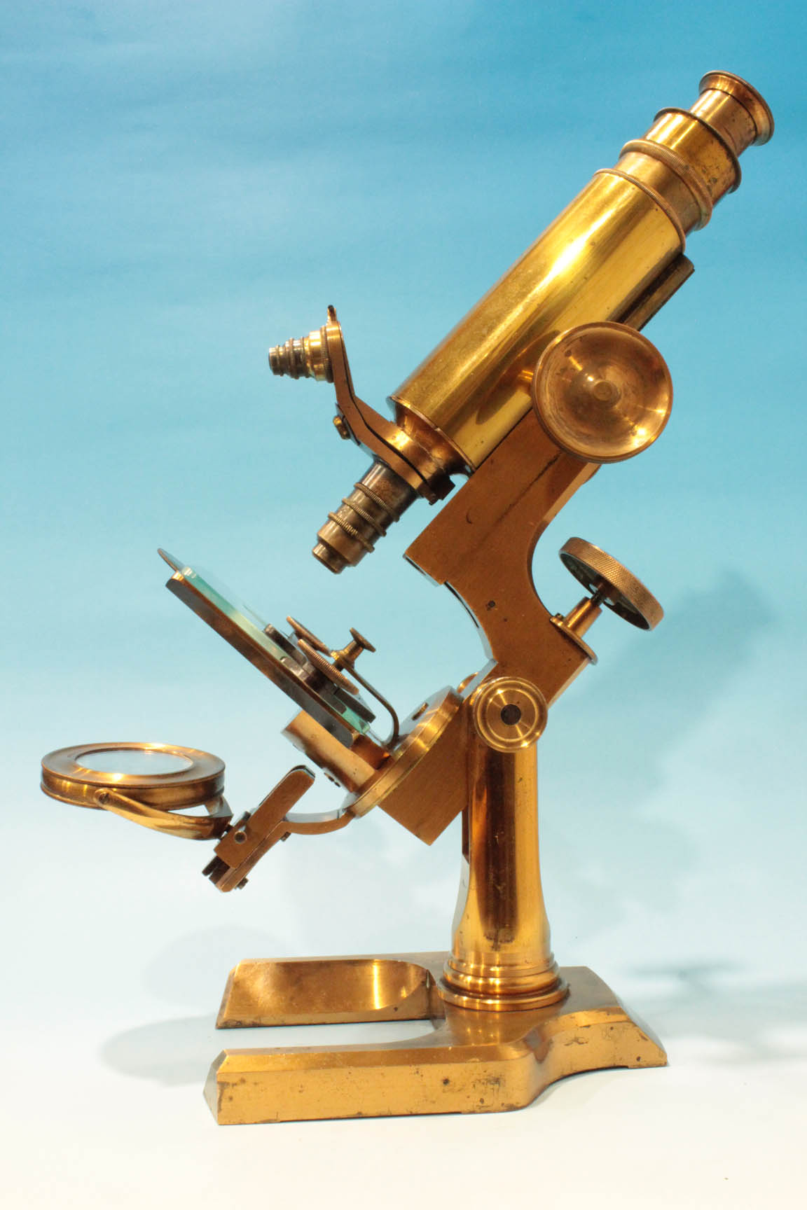 Schrauer microscope