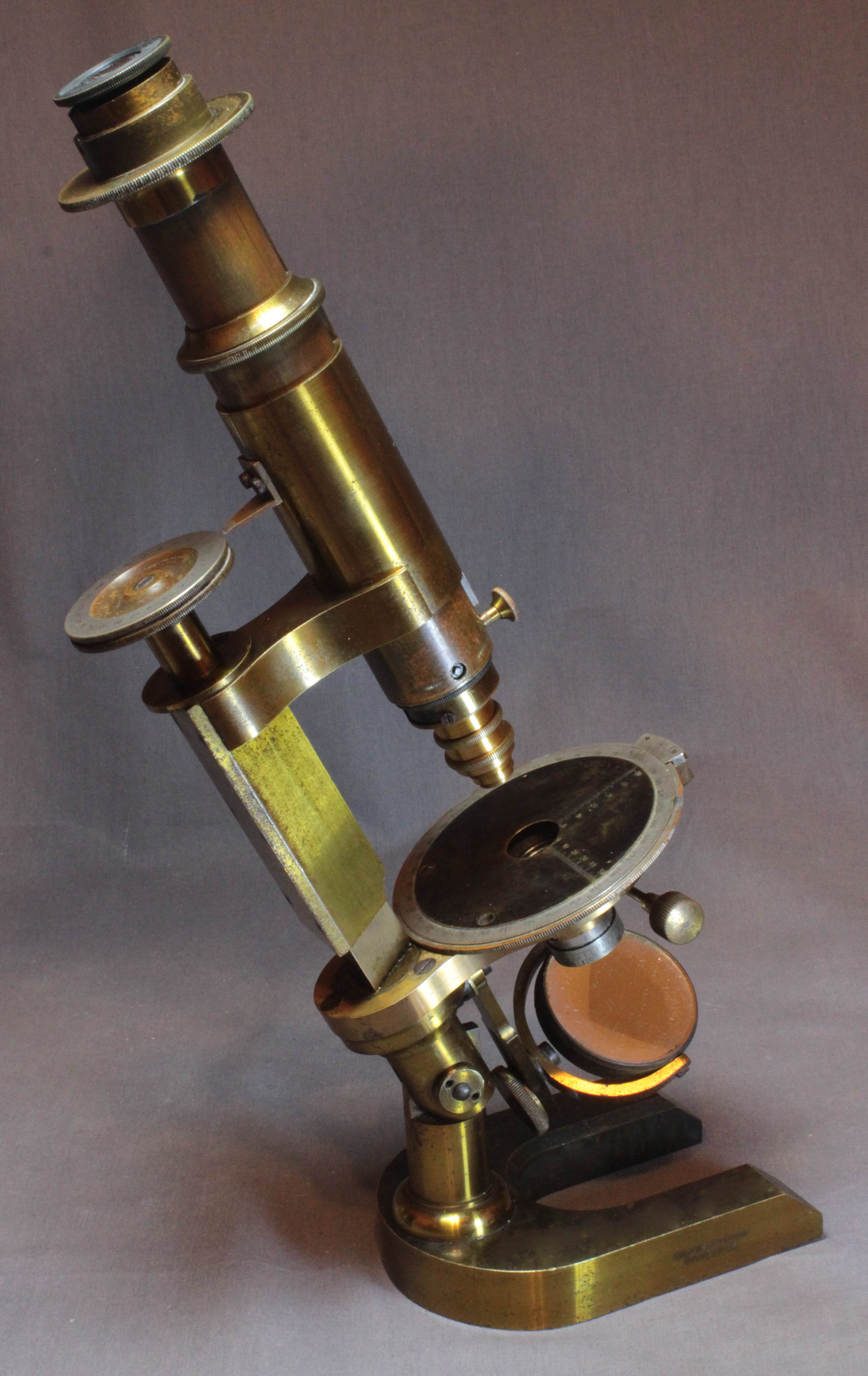 Voigt & Hochgesang microscope